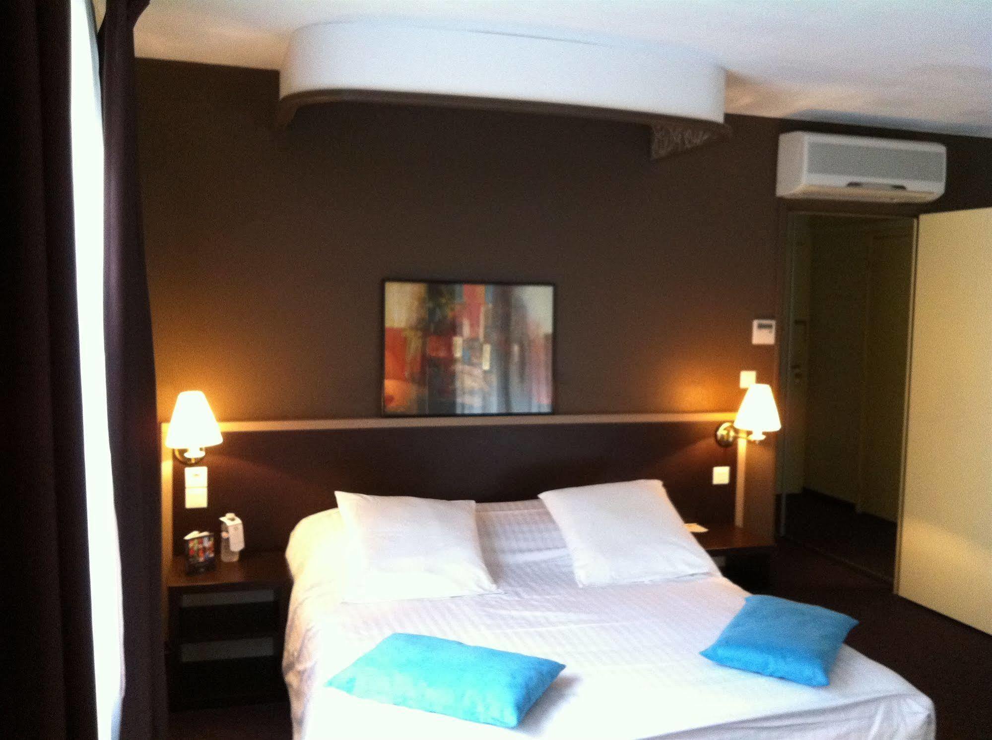 Hotel Restaurant Seminaires La Foresterie Le Mans Bagian luar foto